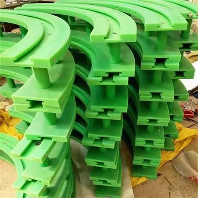 ポリエチレンのガイド・レールUHMWPEコンベヤー ベルトのためのプラスチック チェーン ガイドの摩耗ストリップ