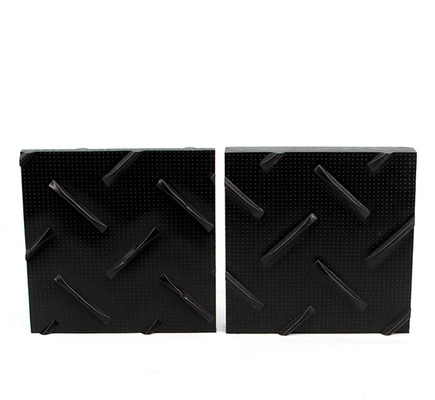 厚さ15mm プラスチック製の防災マット 4x8 構造付きシート